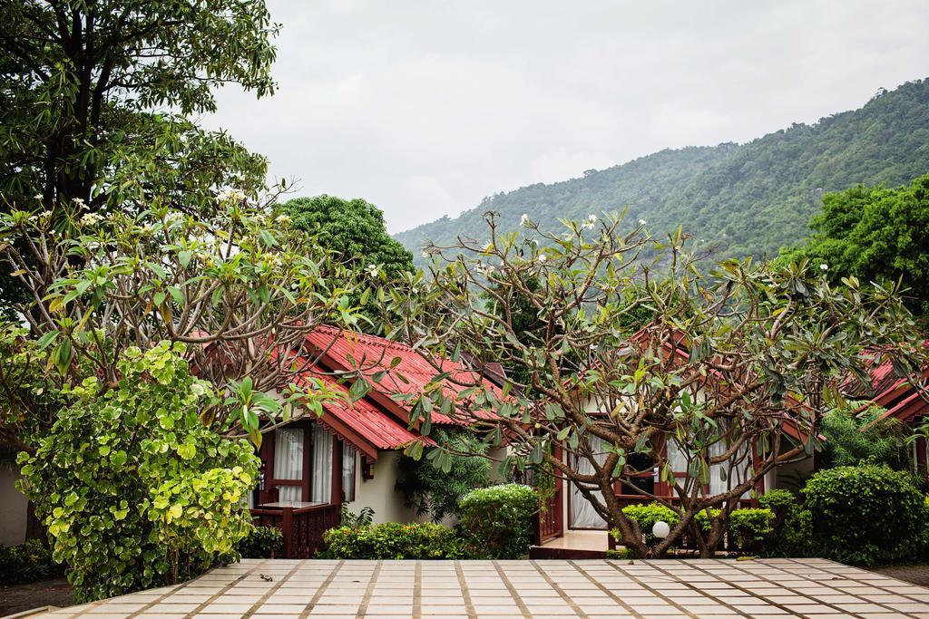 Buri Beach Resort Ko Pha Ngan Buitenkant foto